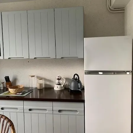 Maison De Familiale Proche Commerces Et La Flotte